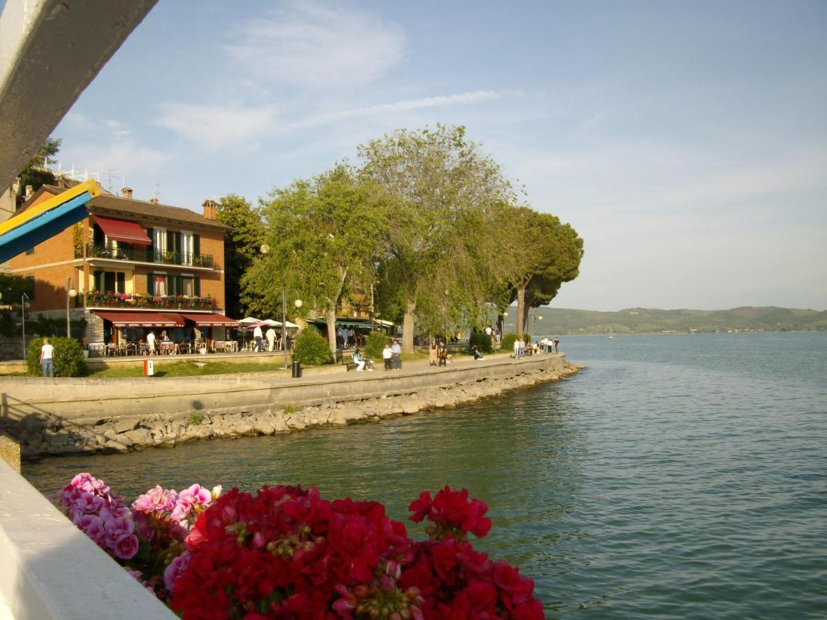 La Poventa Wi-Fi E Parcheggio In Centro Villa Tuoro sul Trasimeno Exterior photo
