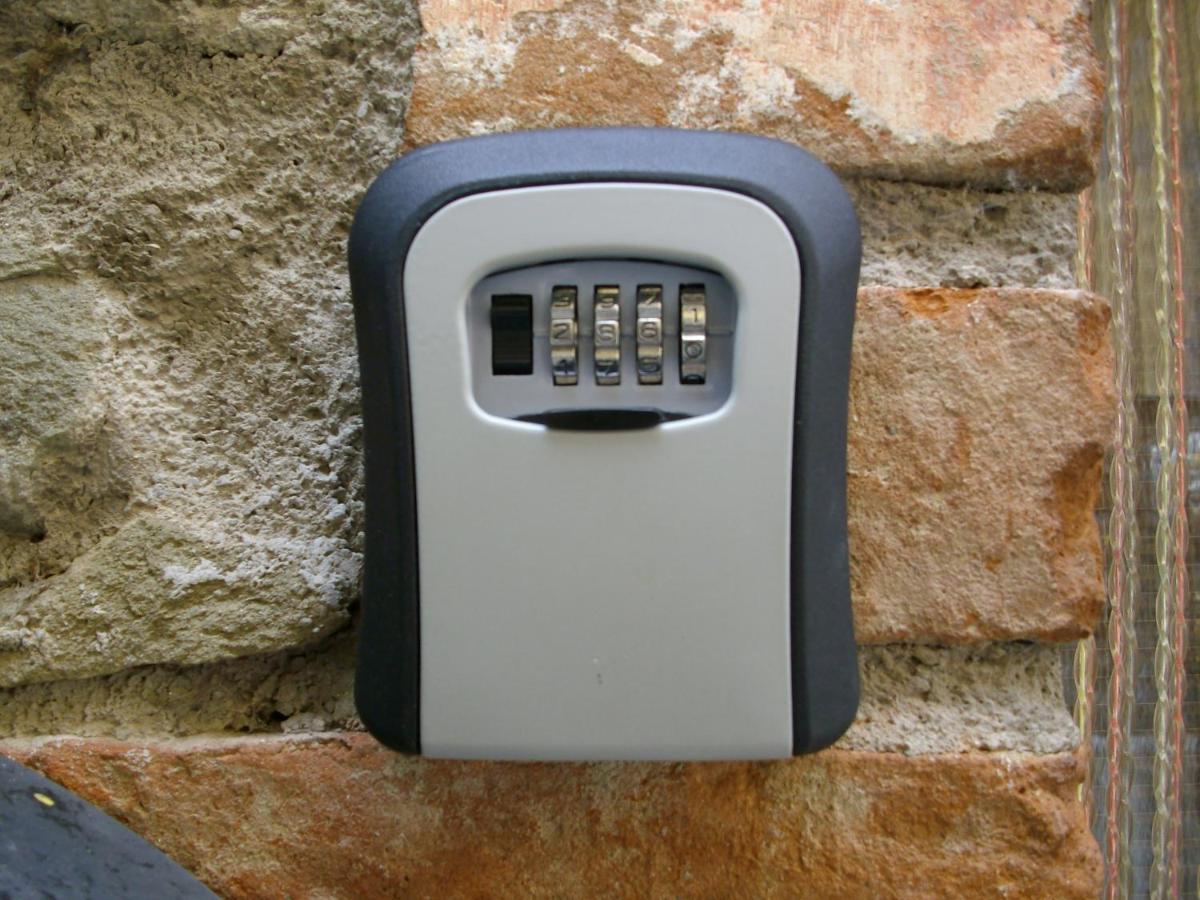La Poventa Wi-Fi E Parcheggio In Centro Villa Tuoro sul Trasimeno Exterior photo